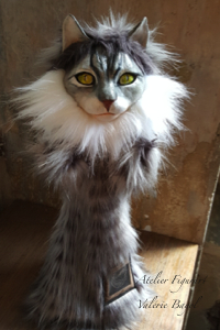 Katze-Main-Coon-Katter-Handpuppe-Portrait-Valerie-Bayol tierportrait-hund-katze-handpuppe-marionette-bueste