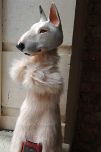 Mini-Bullterrier-Portrait-handmade-Valerie-Bayol tierportrait-hund-katze-handpuppe-marionette-bueste