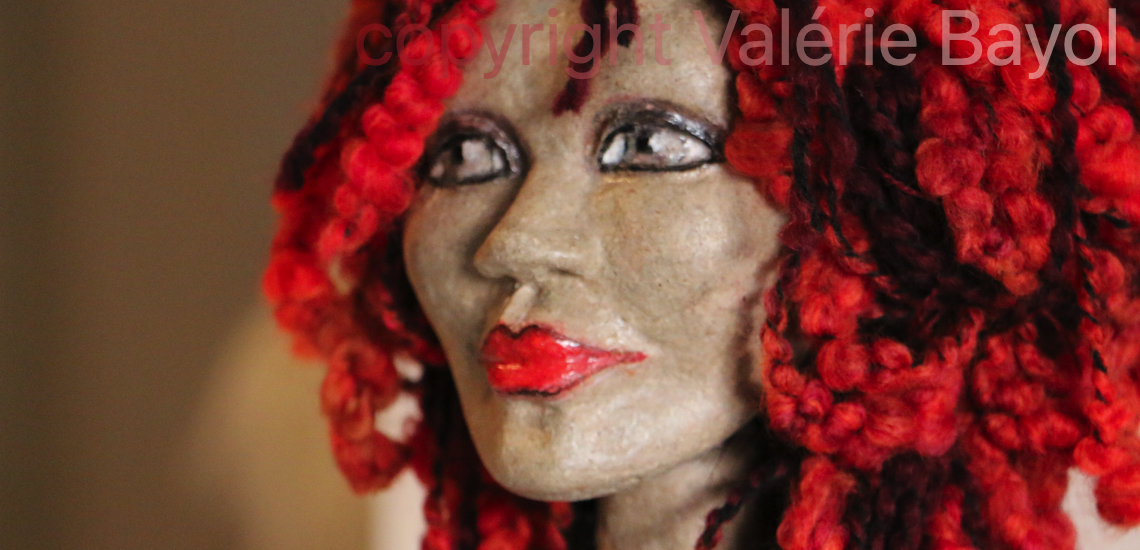 Modellierte Büste von Bildhauerin Valérie Bayol Hamburg. Exklusive figürliche Kunst als Unikat für Kunstsammler.