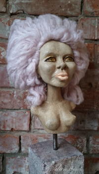 Büste-Skulptur-französische-Bildhauerin-Hamburg-Kunstgalerie-Valérie Bayol