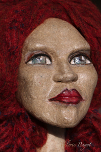 Büste Kunstwerke von der Bildhauerin & Puppet Artist Valérie Bayol Kunstgalerie Hamburg Atelier Figurart