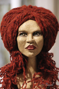 Büste Kunstwerke von der Bildhauerin & Puppet Artist Valérie Bayol Kunstgalerie Hamburg Atelier Figurart