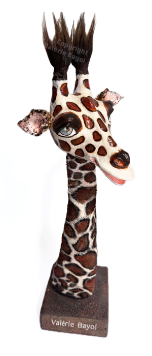Gigi, handgefertigte Giraffe Therapiepuppe von Valérie Bayol für Coaching Sprachförderung und Rollenspiel